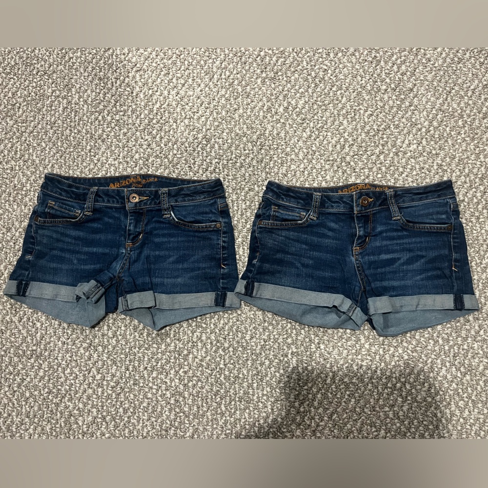 2 Arizona Jean Shorts